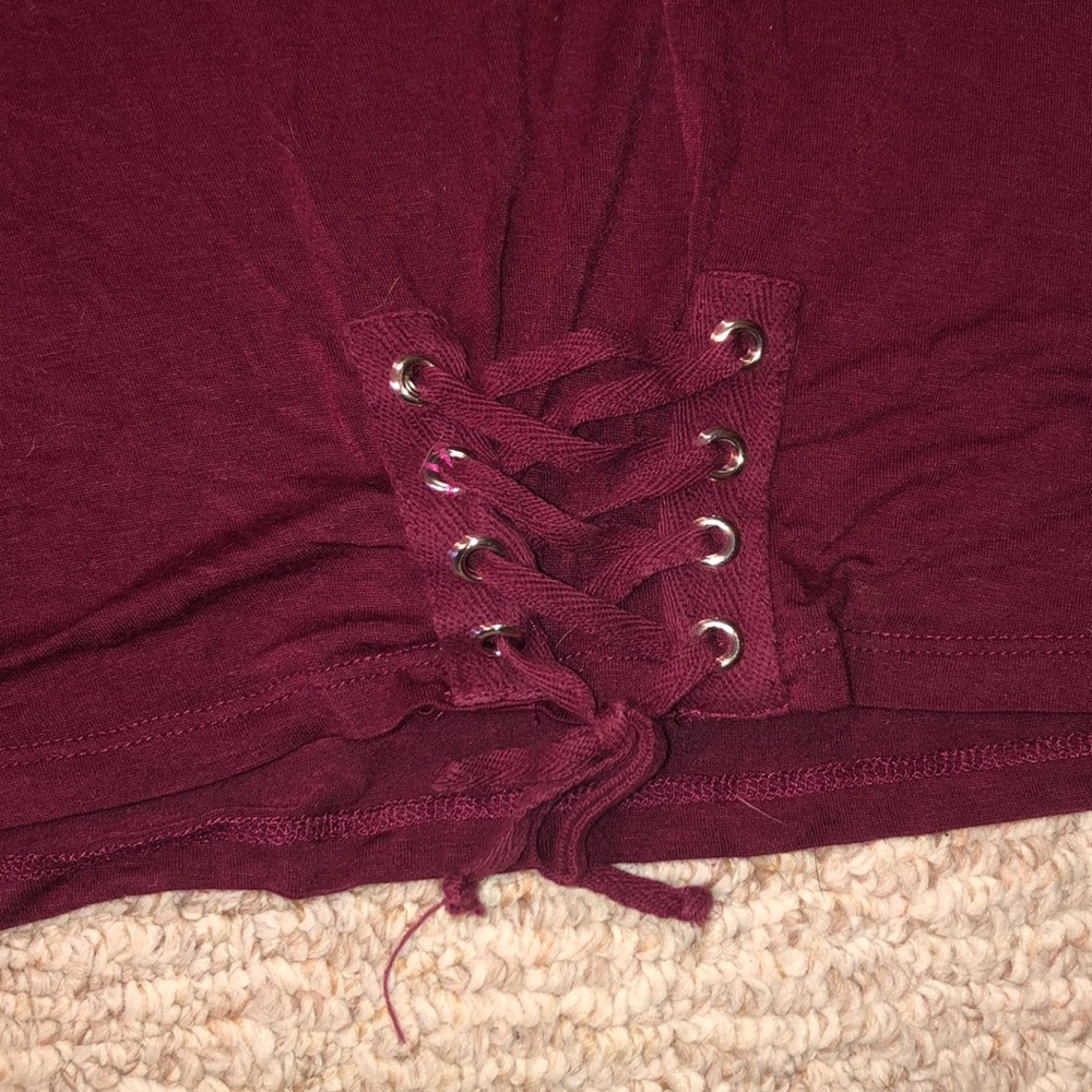 Maroon Crop-Top - Picture 2 of 4
